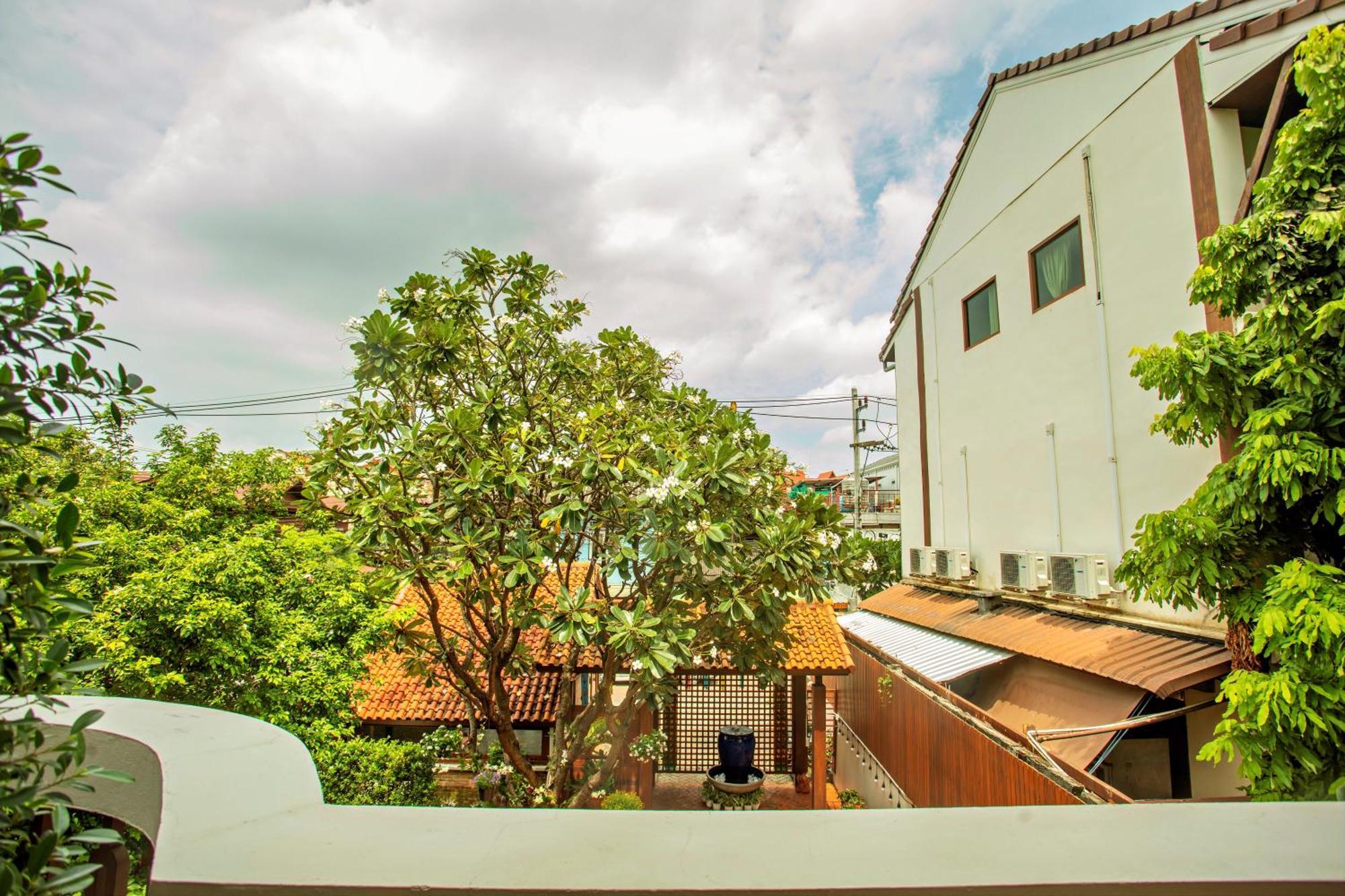Art House Old Chiang Mai